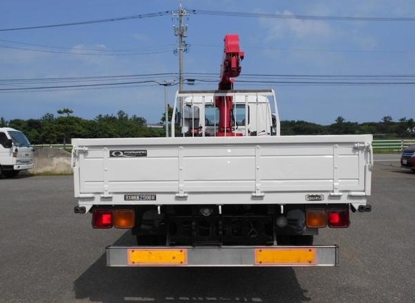 2004 ISUZU Forward Cargo Crane Truck